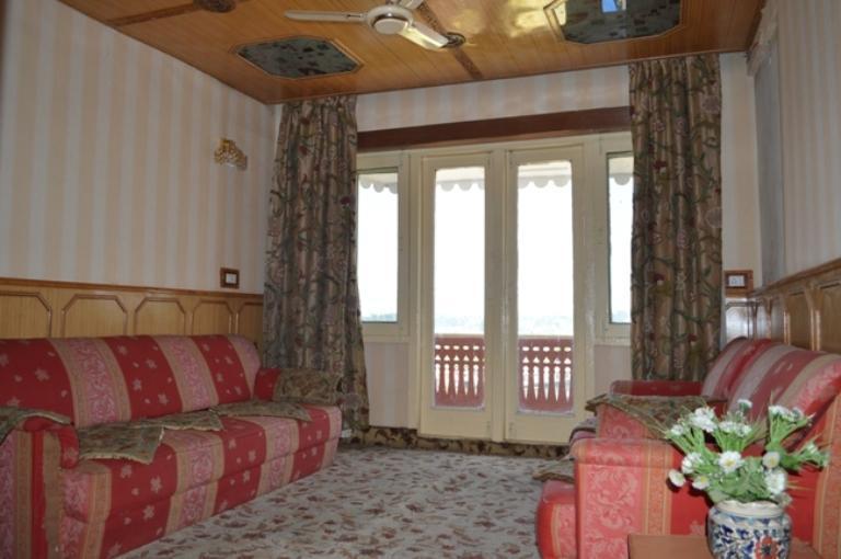 Shah Abbas Hotel At Dal Lake Srinagar  Luaran gambar